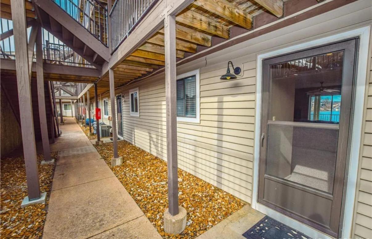 Lakefront Condo With A View Osage Beach Exterior photo